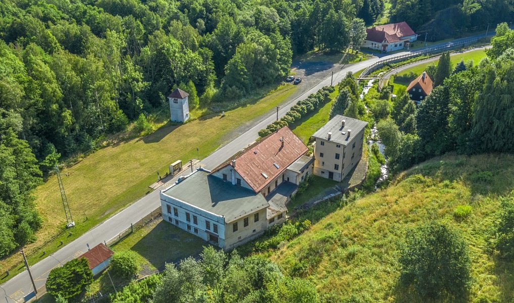 Prodej domu 250 m² s pozemkem 3 692 m², Heřmanice – náhled fotky 3