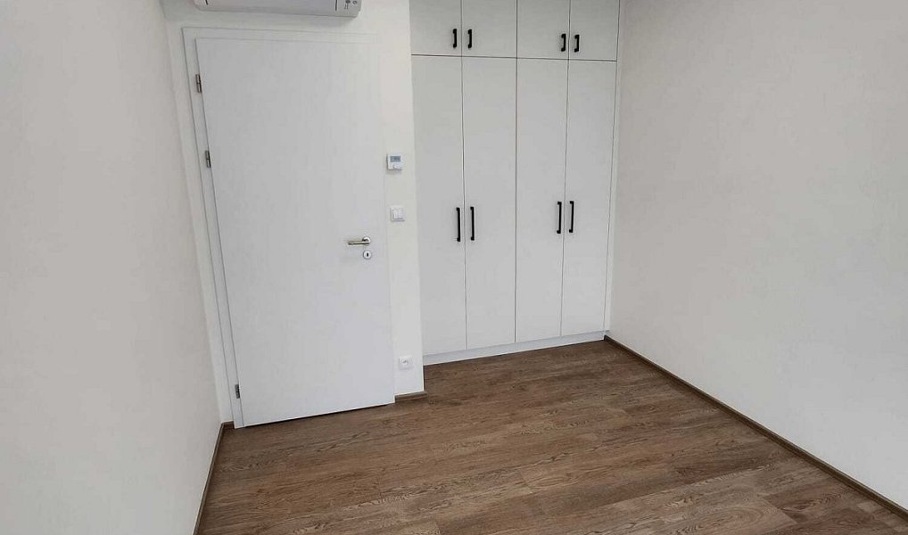 Pronájem bytu 3+kk 80 m², Praha – náhled fotky 12