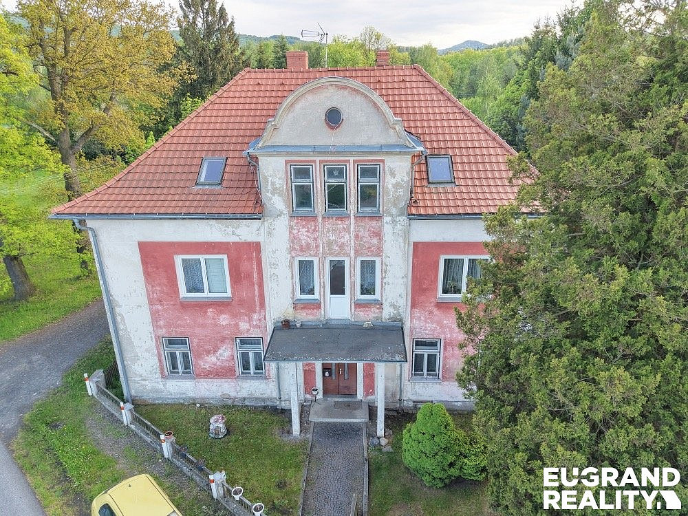 Prodej domu 300 m² s pozemkem 1 015 m² – fotografie 2