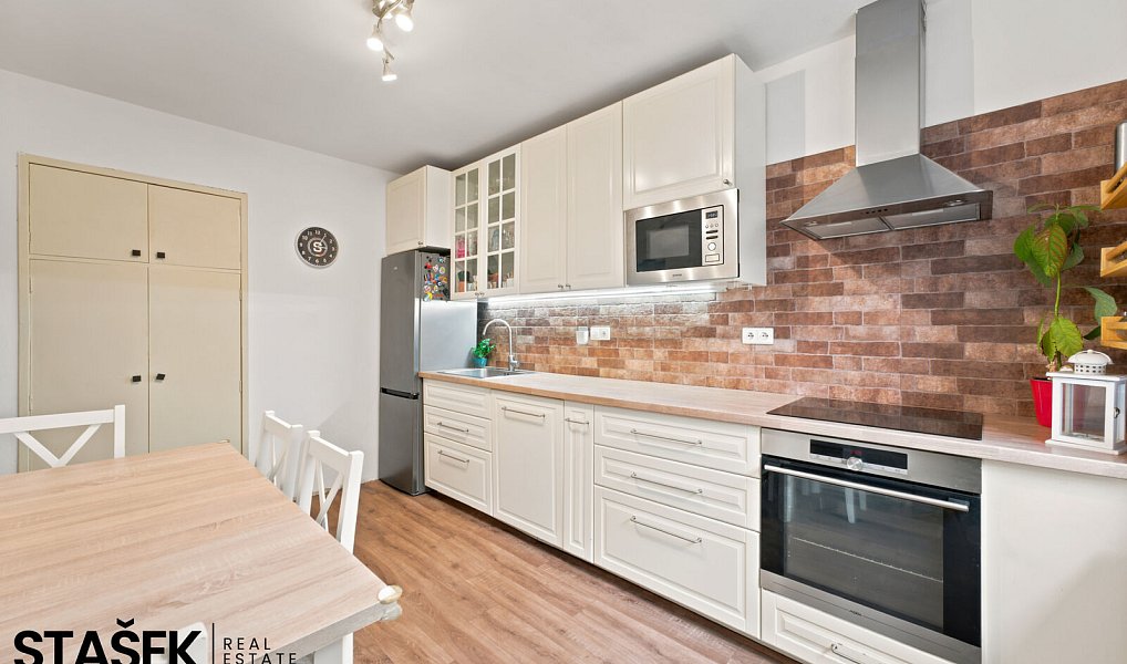 Prodej bytu 3+1 72 m², Lanškroun – náhled fotky 2