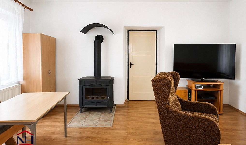 Prodej domu 96 m² s pozemkem 422 m², Vroutek – náhled fotky 6