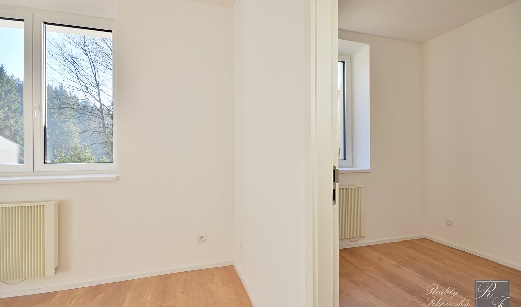 Prodej bytu 2+kk 40 m², Kraslice – náhled fotky 15