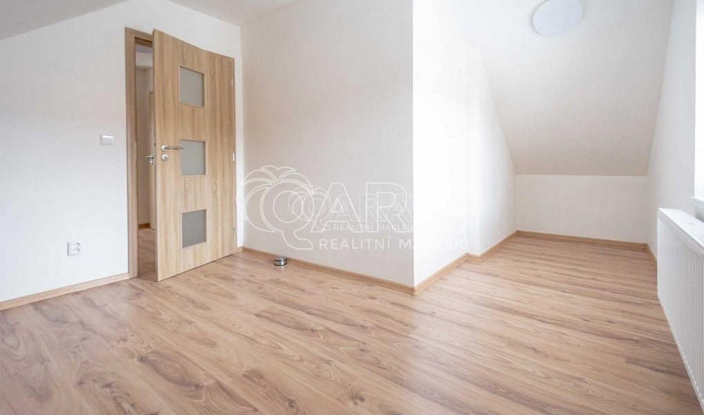 Pronájem bytu 2+1 46 m², Neratovice – náhled fotky 4
