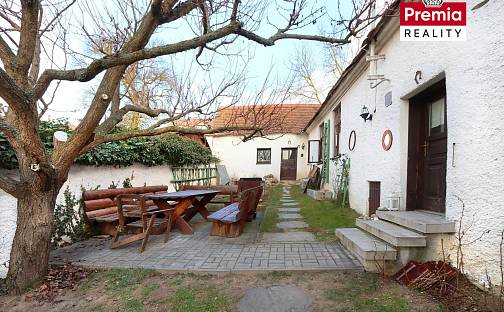 Prodej domu 110 m² s pozemkem 240 m², Hostim, okres Znojmo