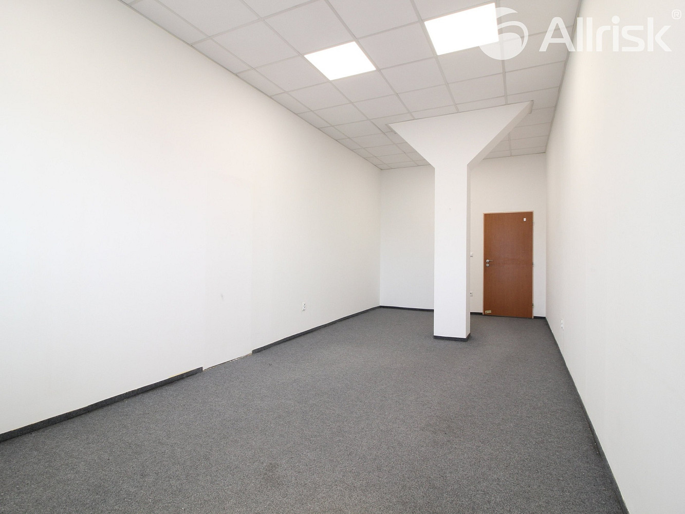 Pronájem kanceláře 26 m² – fotografie 3