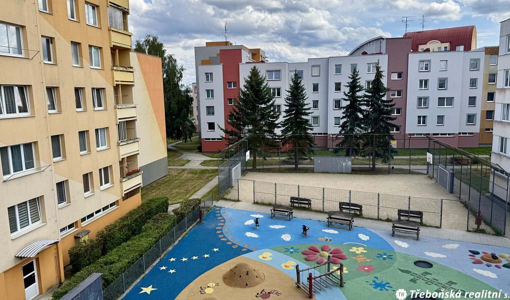 Prodej bytu 4+1 78 m², Jindřichův Hradec – náhled fotky 11