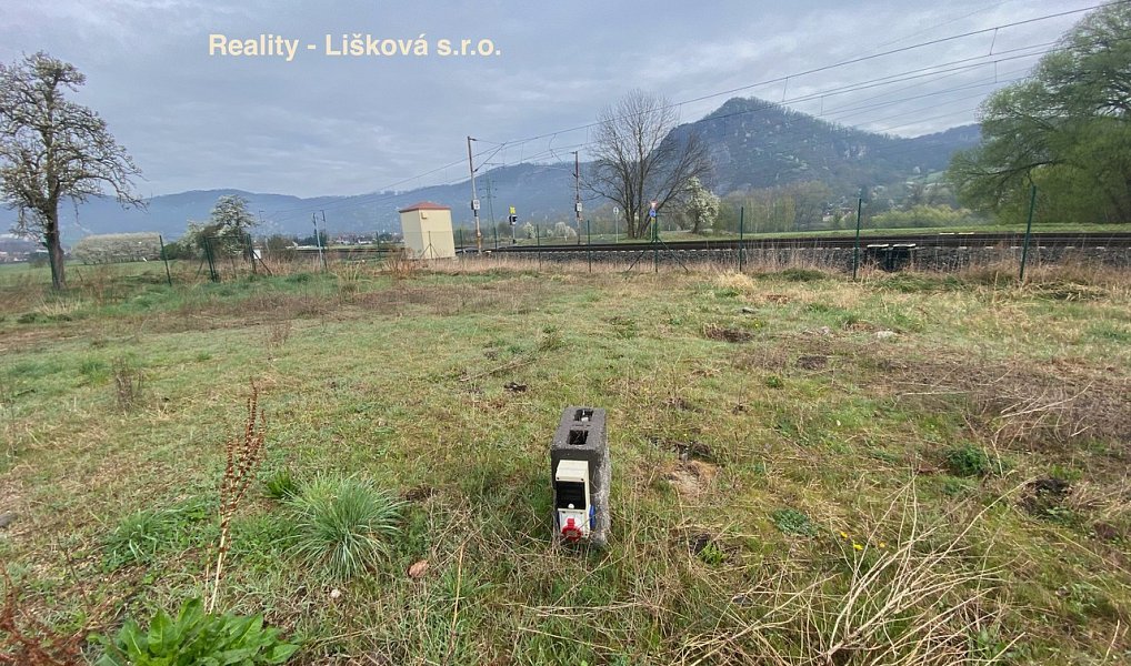 Pronájem komerčního pozemku 3 600 m², Velké Březno – náhled fotky 4
