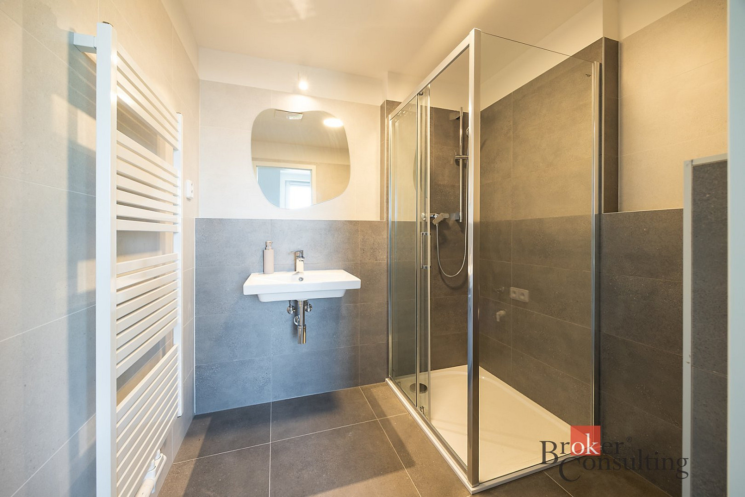 Pronájem bytu 2+kk 43 m² – fotografie 4