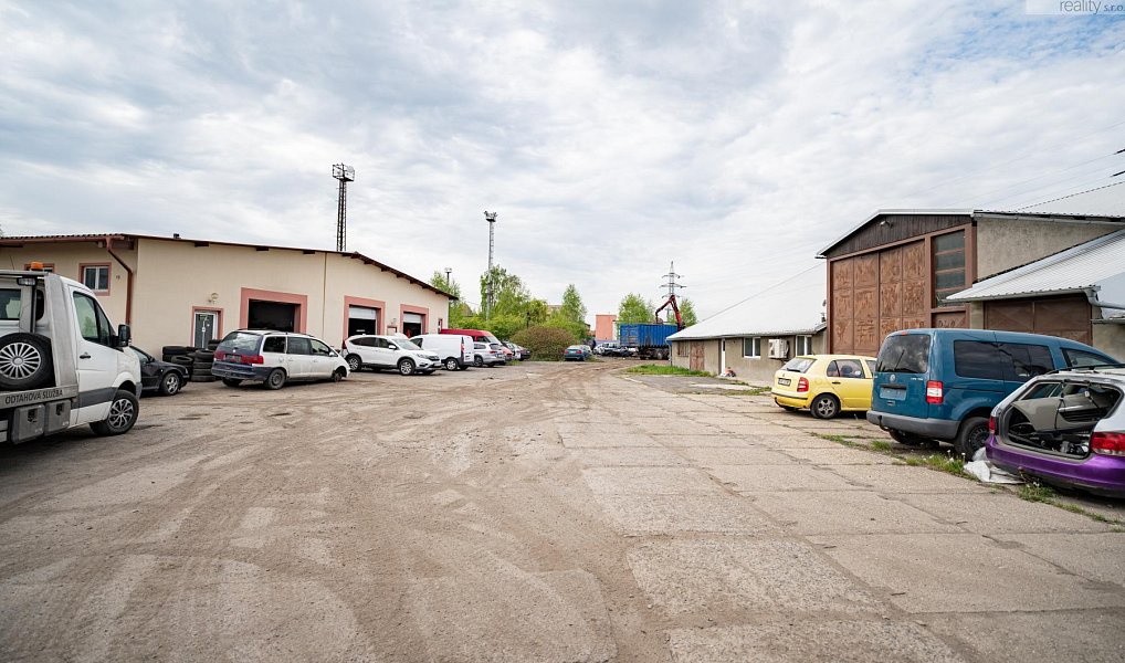 Prodej skladovacích prostor 1 652 m², Horní Jiřetín – náhled fotky 12