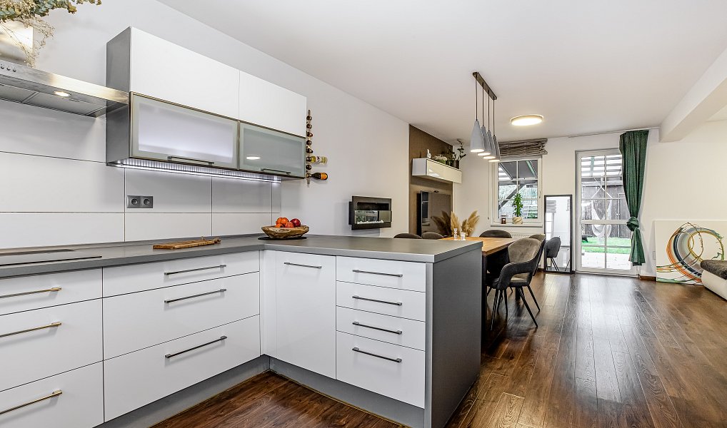 Pronájem domu 107 m² s pozemkem 150 m², Hluboká nad Vltavou – náhled fotky 5