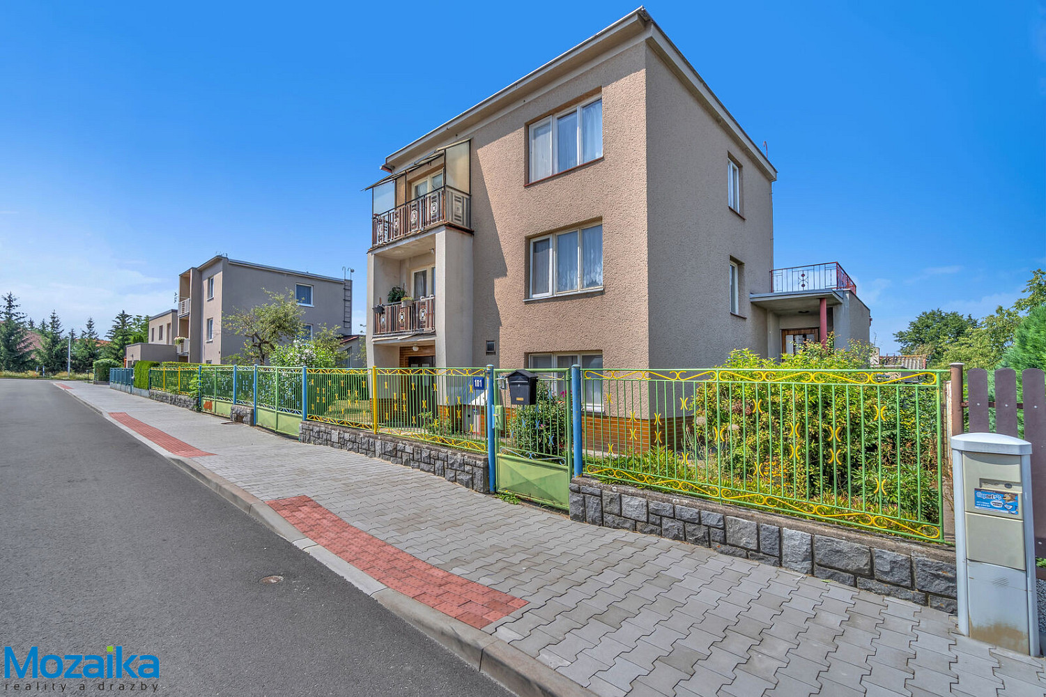 Prodej domu 196 m² s pozemkem 224 m²