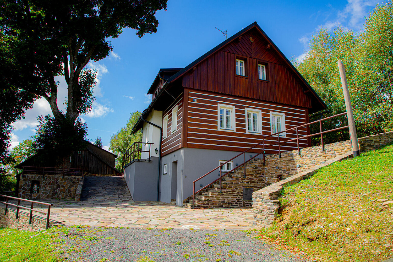 Prodej chaty/chalupy 172 m² s pozemkem 92 m² – fotografie 2