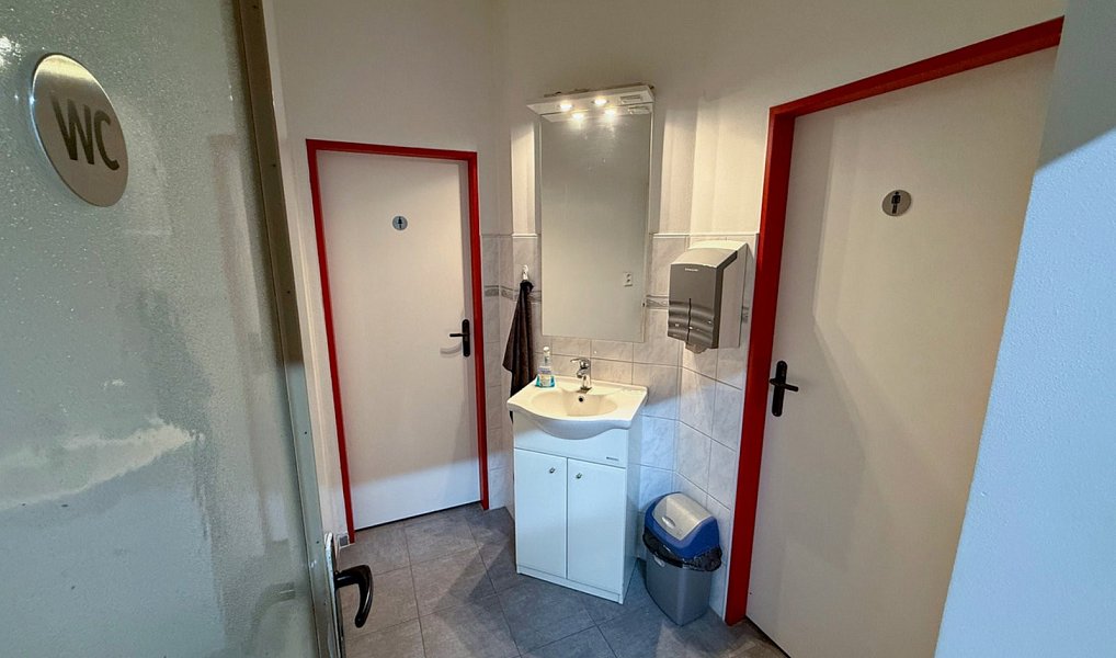 Prodej nájemního domu, činžáku 1 875 m², Krnov – náhled fotky 9