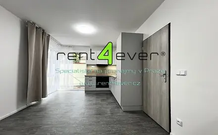Pronájem bytu 2+kk 51 m², Zborovská, Kolín - Kolín II