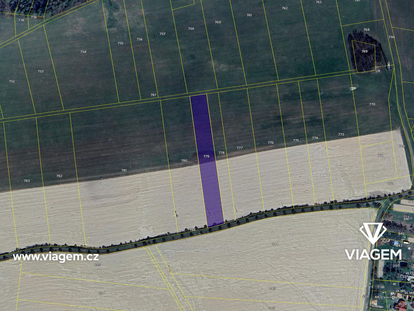 Prodej pole 1 901 m² – pohled 4
