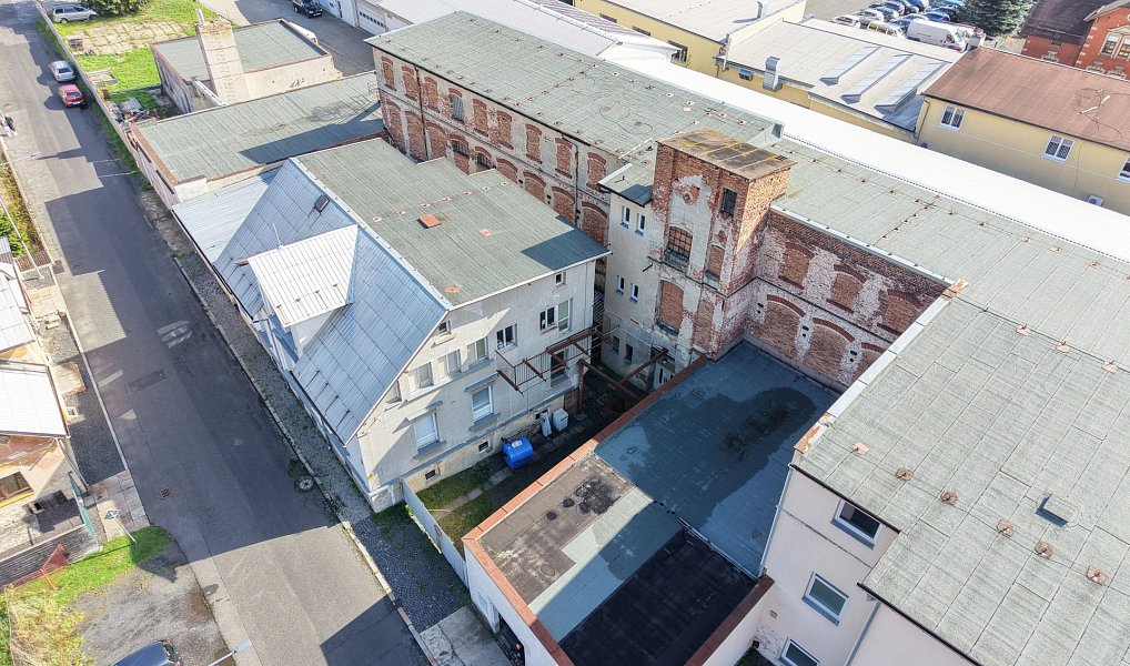 Prodej výrobních prostor 2 400 m², Varnsdorf – náhled fotky 4