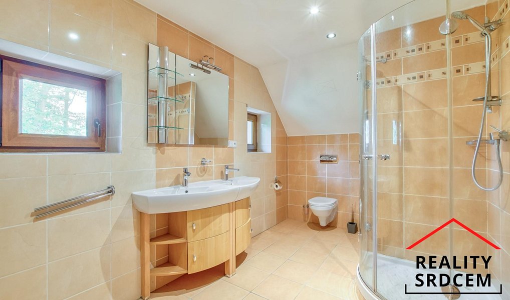 Prodej domu 170 m² s pozemkem 921 m², Bystřice – náhled fotky 27