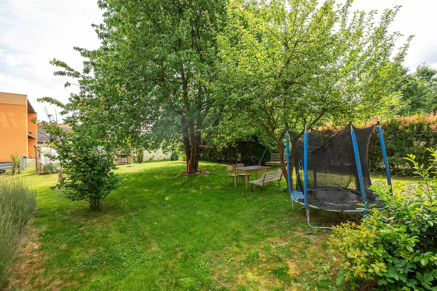 Prodej domu 250 m² s pozemkem 999 m² — photo 2