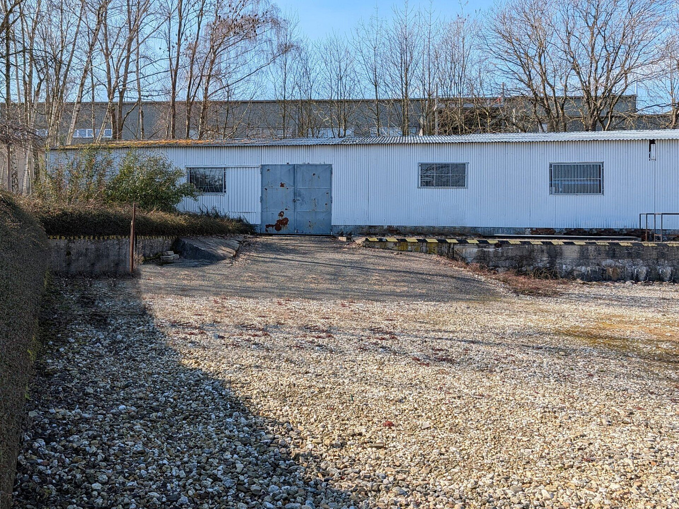 Prodej skladovacích prostor 3 300 m² – fotografie 3