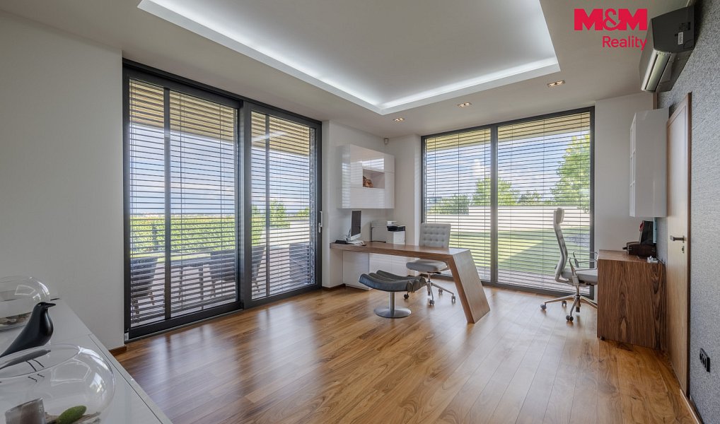 Pronájem domu 276 m² s pozemkem 3 217 m², Mostkovice – náhled fotky 3
