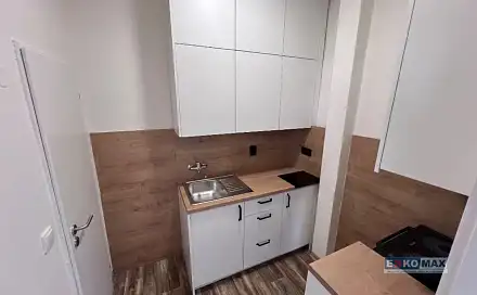 Pronájem bytu 2+1 100 m², Lidická, Břeclav