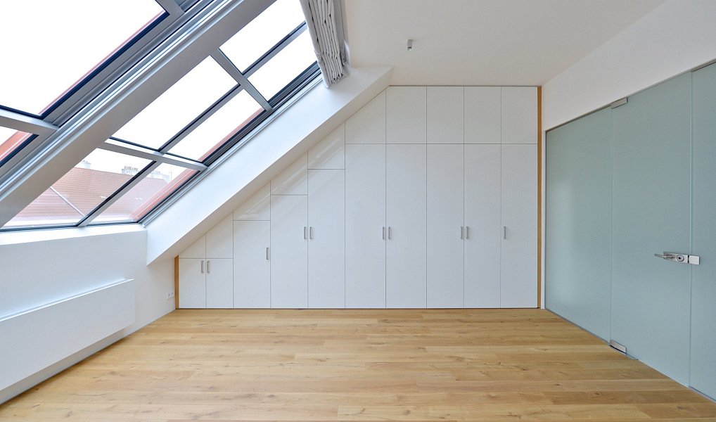 Pronájem bytu 4+kk 203 m², Praha – náhled fotky 3