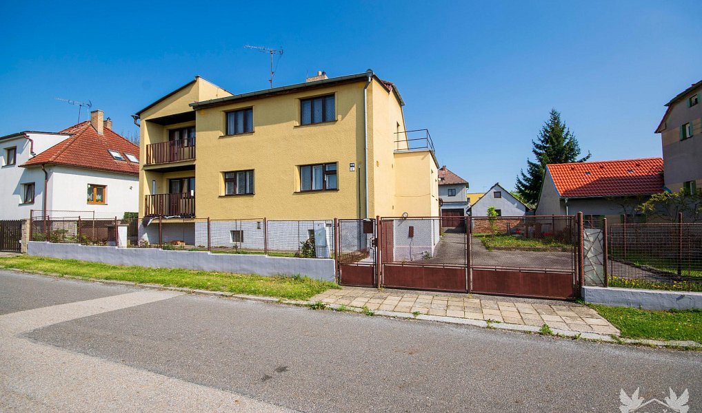 Prodej domu 244 m² s pozemkem 829 m², Strakonice – náhled fotky 28