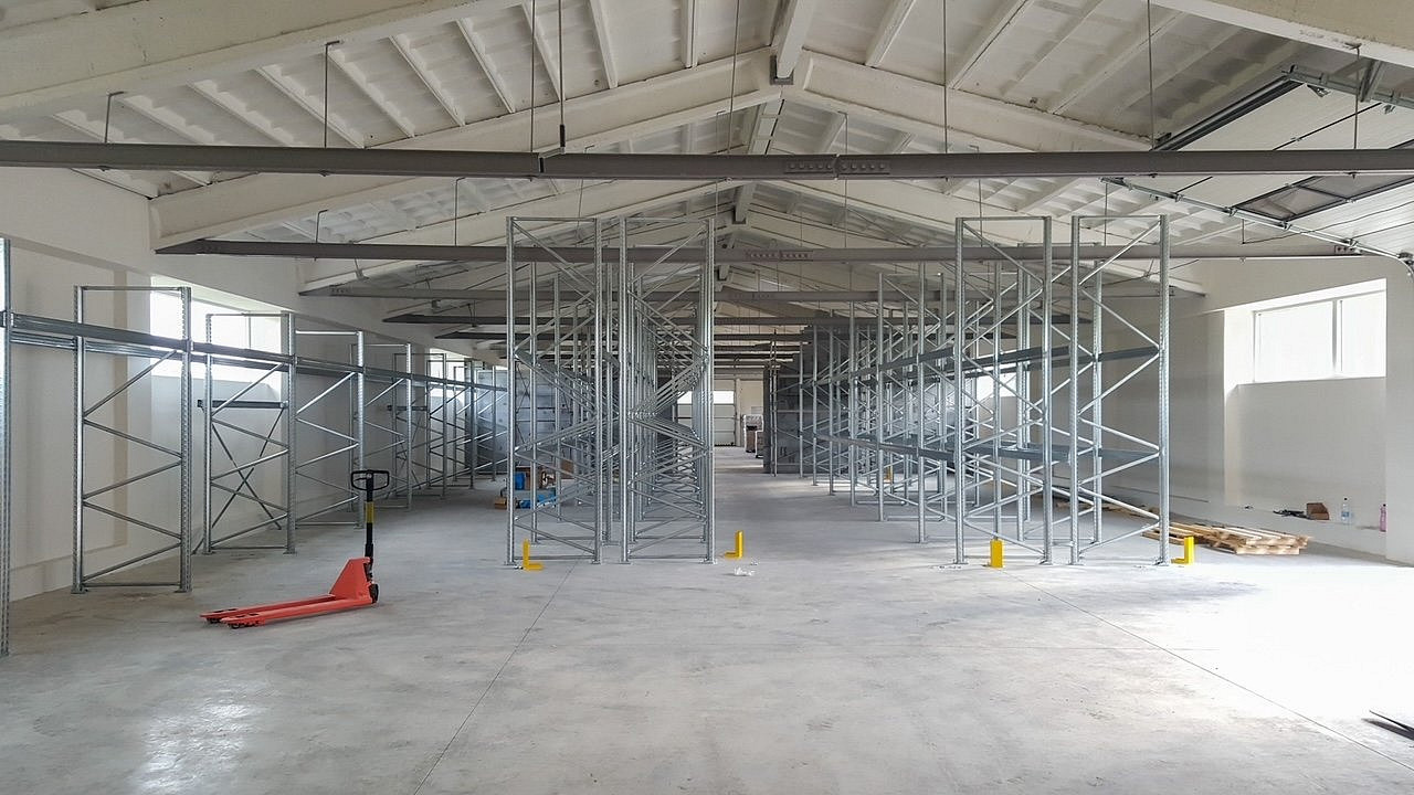 Pronájem obchodních prostor 1 046 m² – fotografie 5