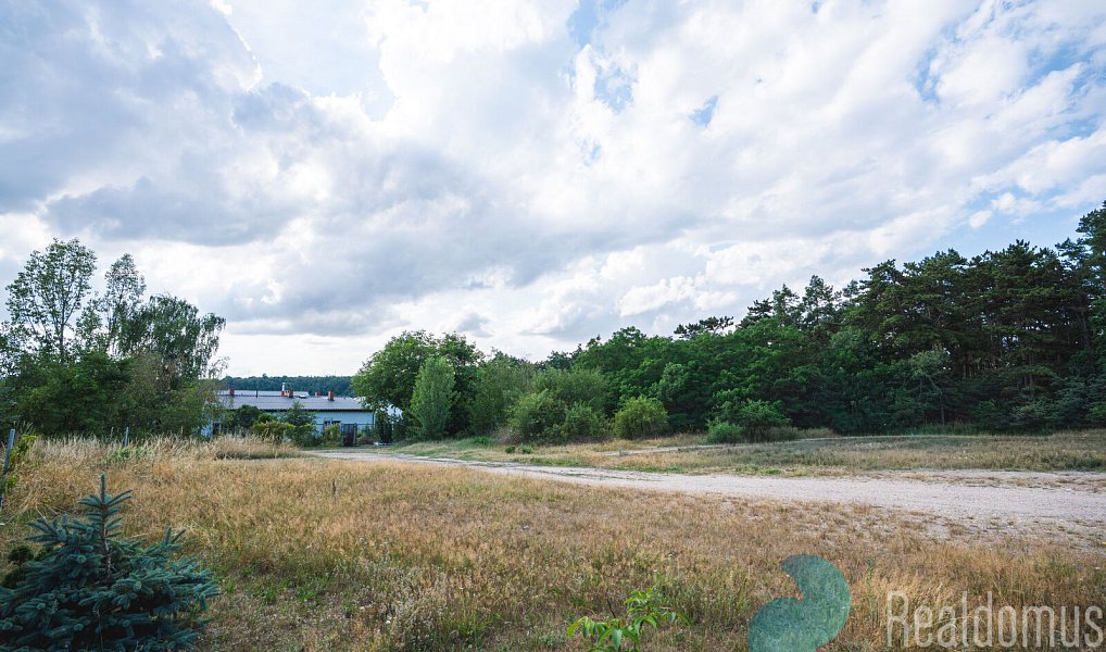Prodej stavebního pozemku 1 605 m², Husinec – náhled fotky 5