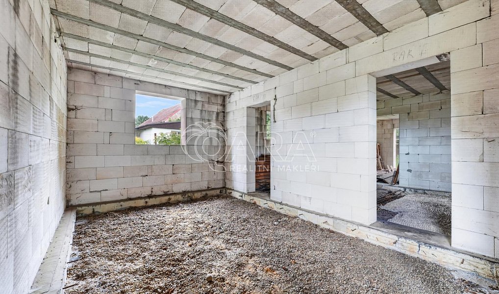 Prodej domu 170 m² s pozemkem 612 m², Lišany – náhled fotky 24