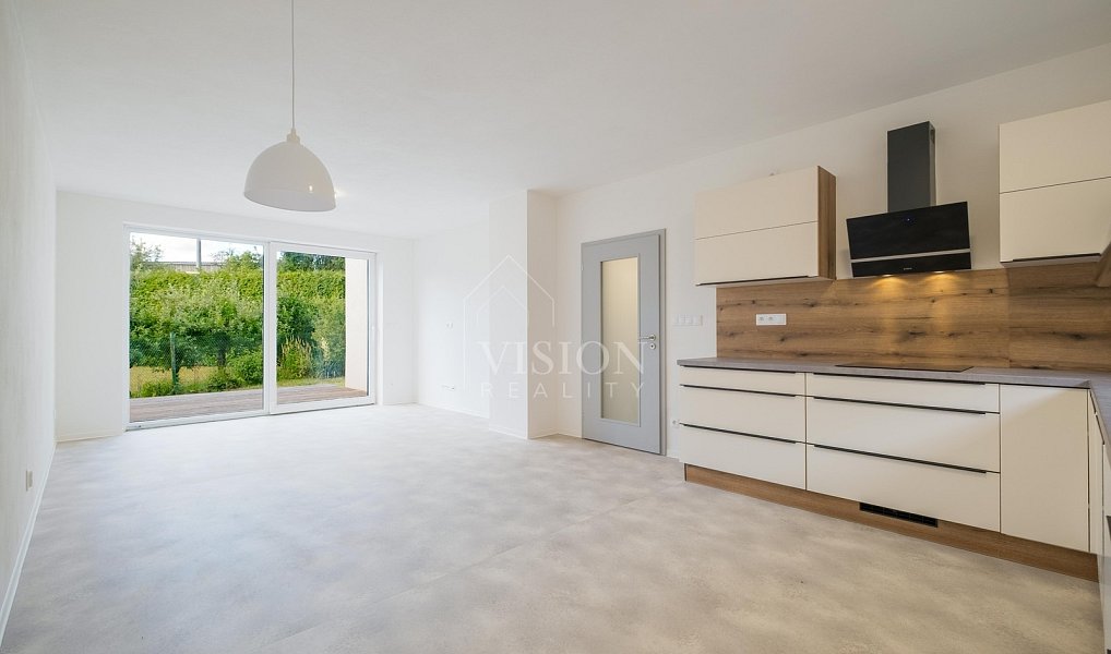 Prodej domu 177 m² s pozemkem 270 m², Plzeň – náhled fotky 9