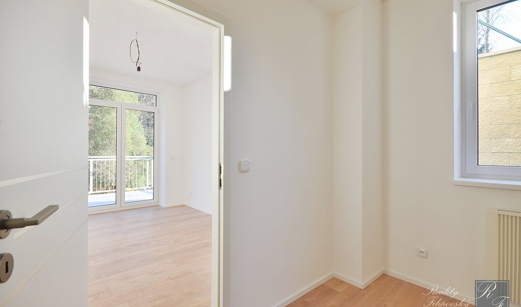 Prodej bytu 2+kk 40 m², Kraslice – náhled fotky 18