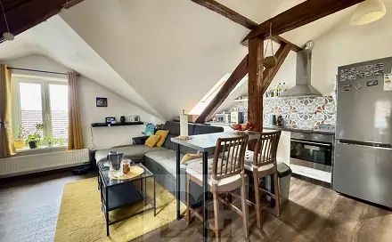 Pronájem bytu 3+kk 100 m²