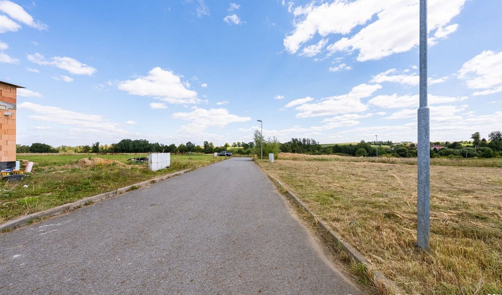 Prodej stavebního pozemku 640 m², Střítež – náhled fotky 17