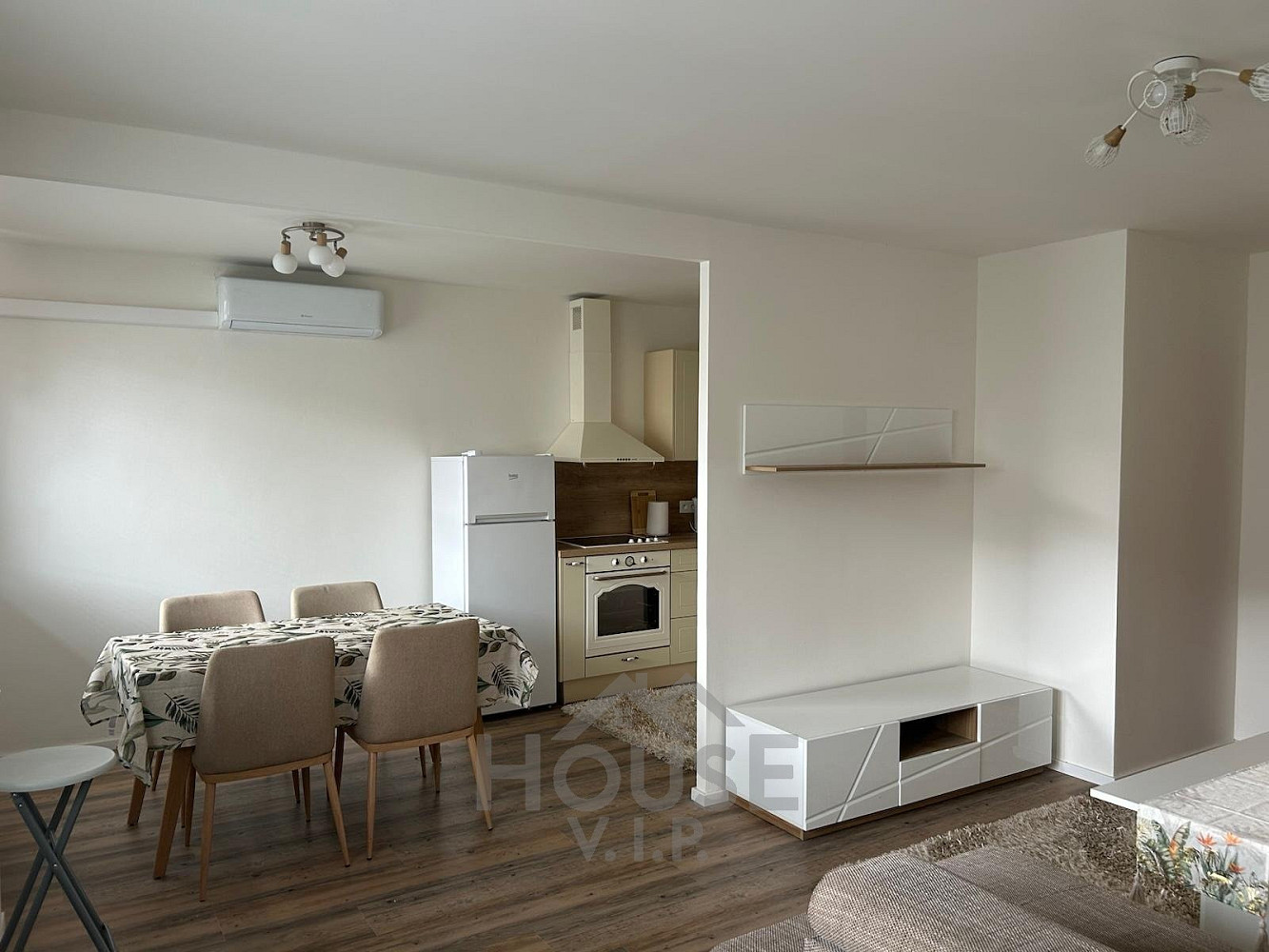 Pronájem bytu 3+kk 74 m²