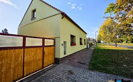 Prodej domu 200 m² s pozemkem 1 080 m², Výškov, okres Louny