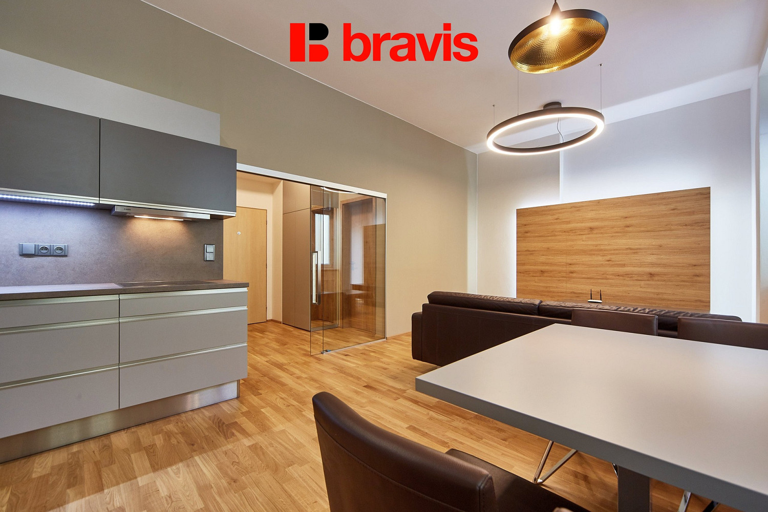 Pronájem bytu 2+kk 62 m² — photo 2