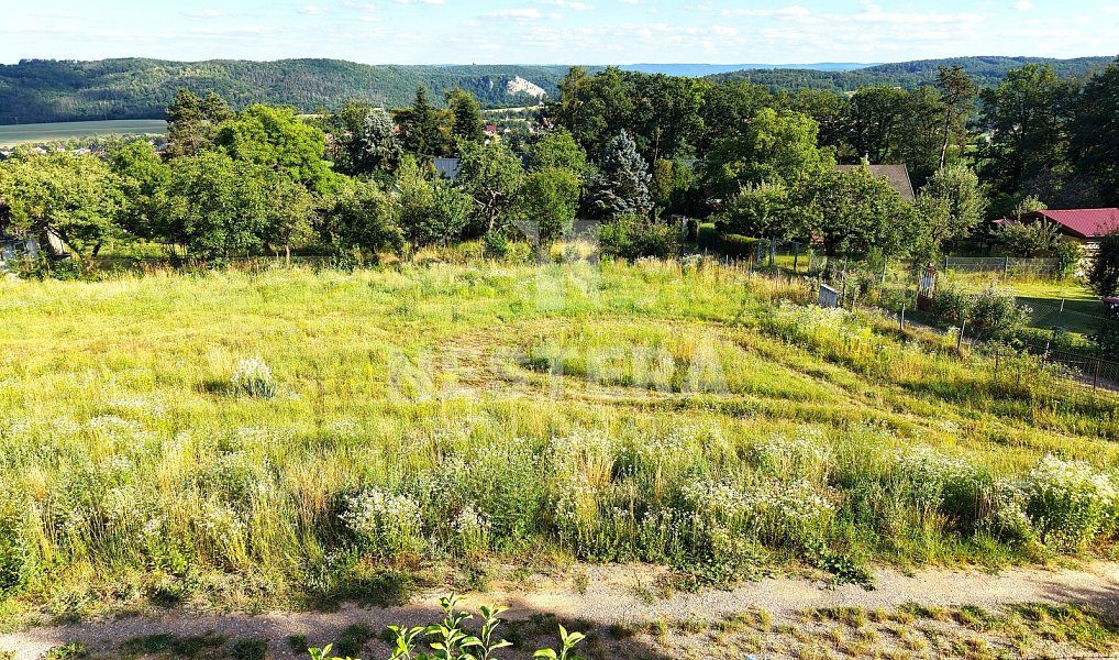 Prodej stavebního pozemku 838 m², Vráž – náhled fotky 2