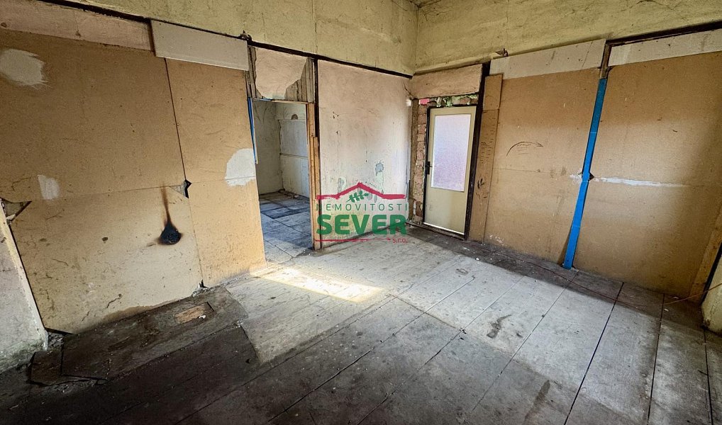 Prodej domu 300 m² s pozemkem 340 m², Domoušice – náhled fotky 9