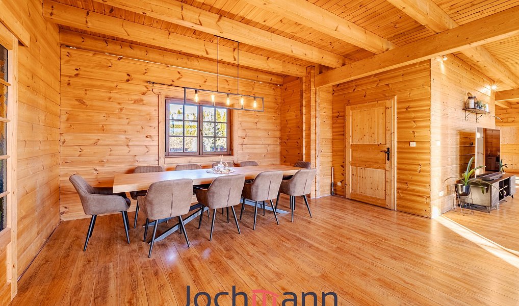 Prodej domu 800 m² s pozemkem 3 947 m², Trhové Sviny – náhled fotky 13