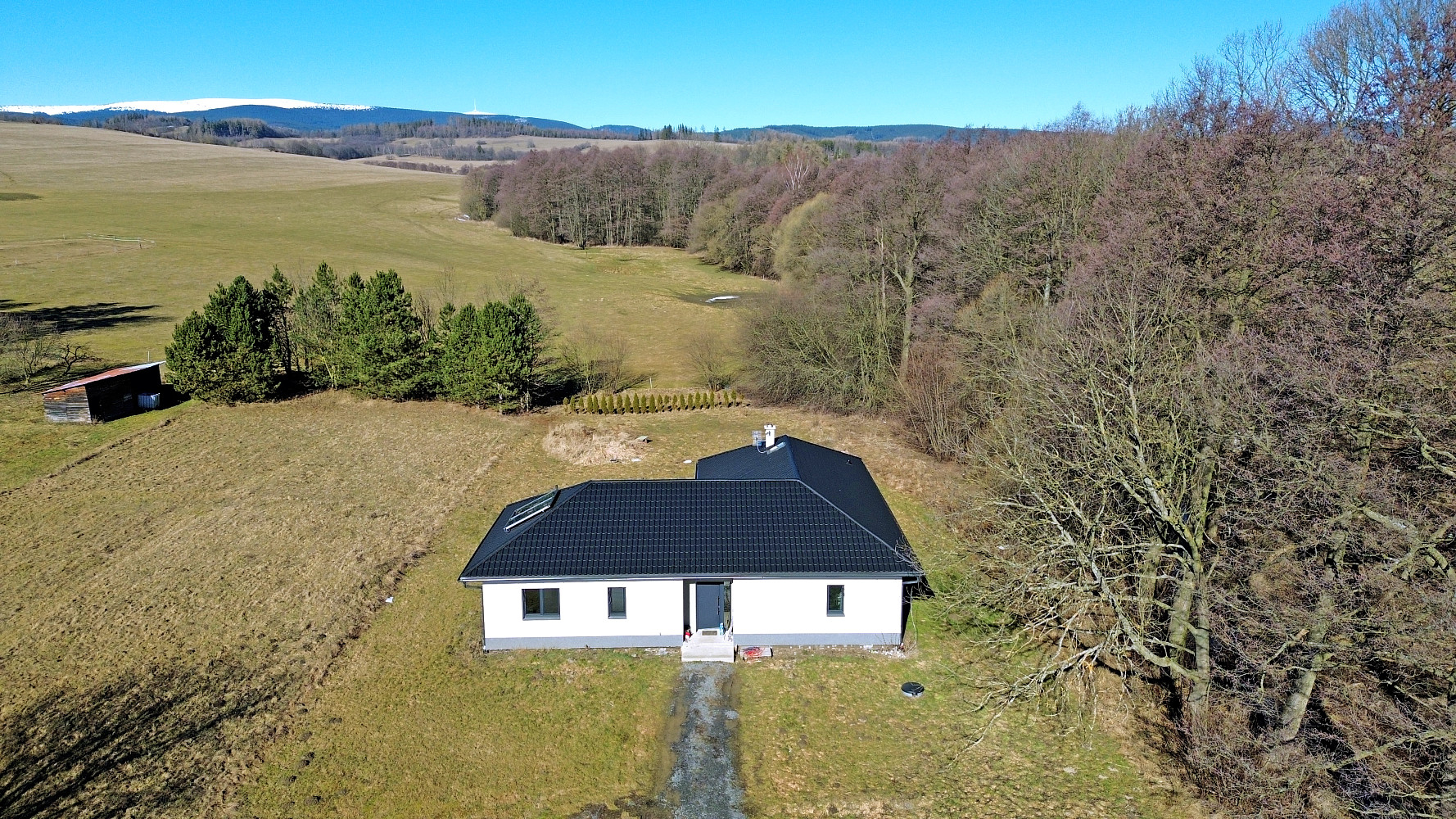 Prodej domu 136 m² – fotografie 2