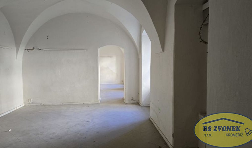 Prodej domu 2 800 m² s pozemkem 1 459 m², Kroměříž – náhled fotky 8