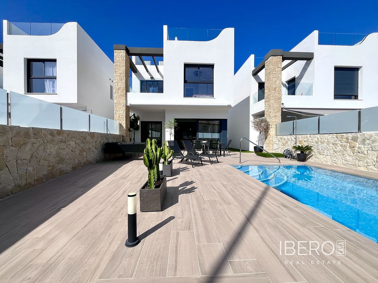Prodej domu 190 m² s pozemkem 206 m²