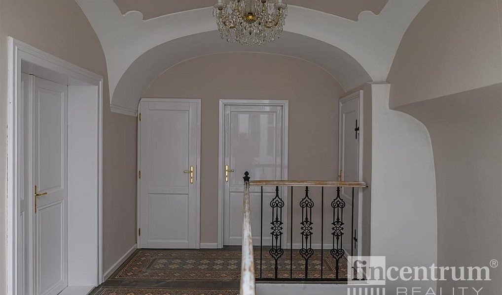 Prodej památky 800 m2 náměstí Zachariáše z Hradce, Telč, Telč – náhled fotky 26