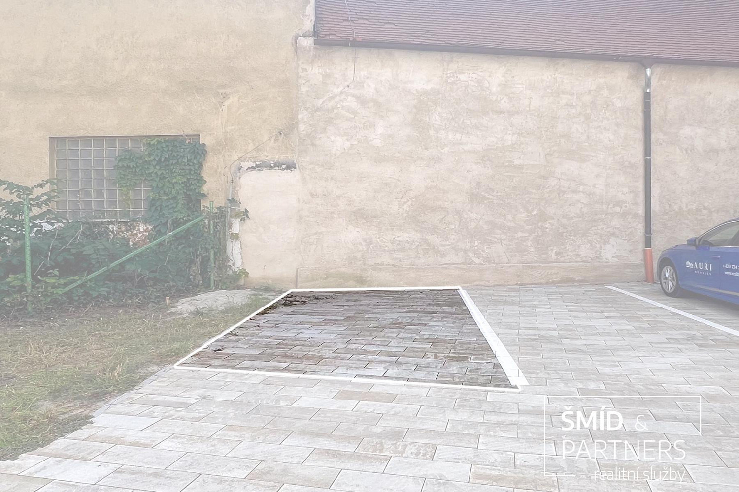 Prodej parkovacího stání v uzavřeném vnitrobloku - Poděbrady, Pavlovova 619. – fotografie 3