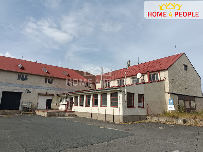 Pronájem skladovacích prostor 1 877 m²