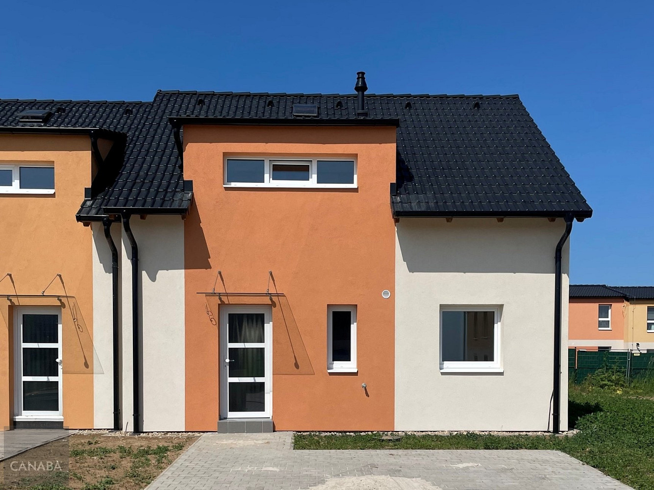 Prodej domu 108 m² s pozemkem 293 m² — photo 2
