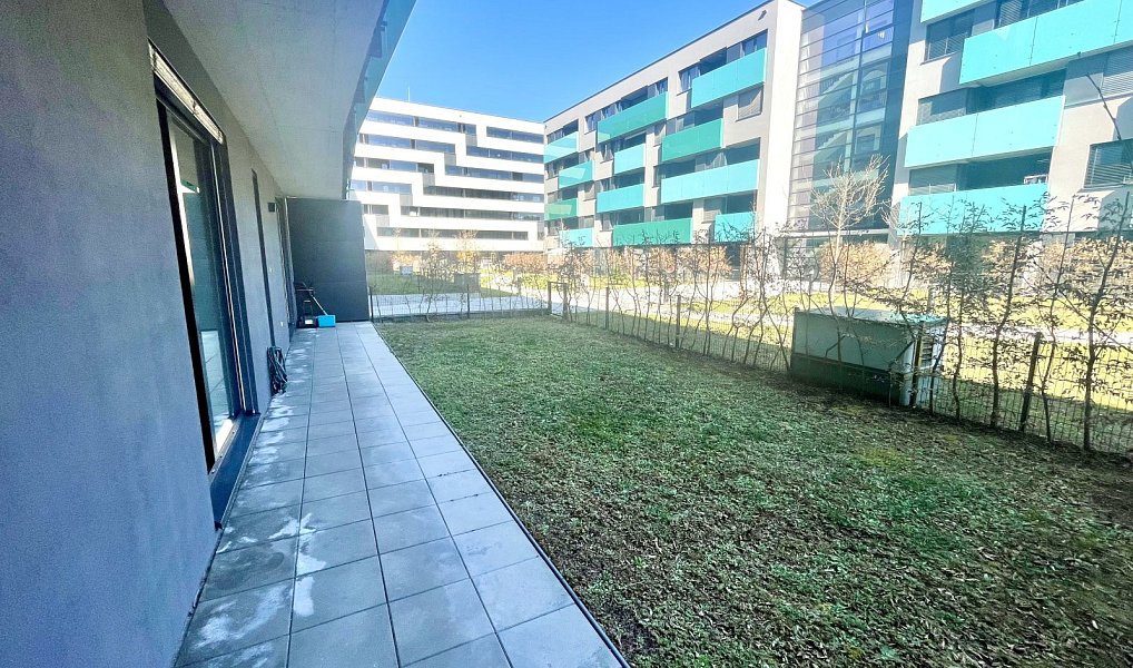 Pronájem bytu 2+kk 62 m², Praha – náhled fotky 16