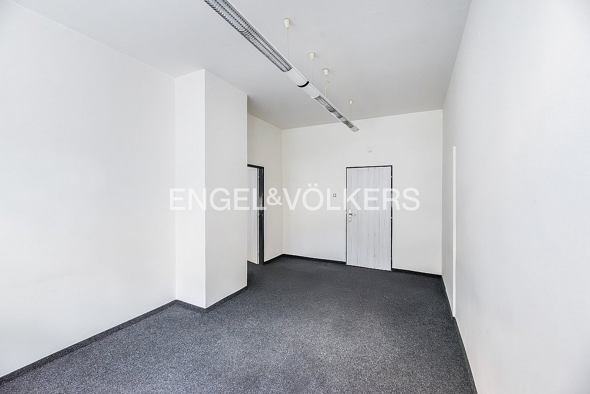Pronájem kanceláře 40 m² – fotografie 5