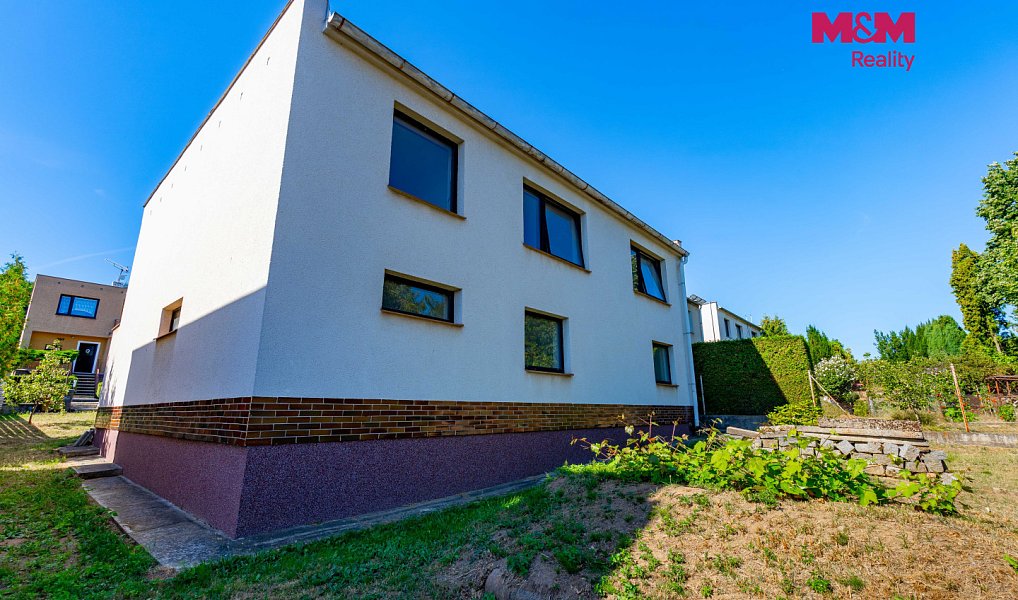 Prodej domu 180 m² s pozemkem 466 m², Chvaletice – náhled fotky 2